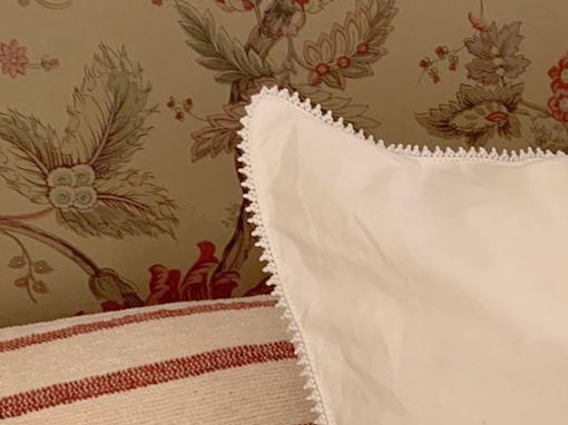 Vakkert sengetøy brodert for hånd i egyptisk bomull. Se cosa.no