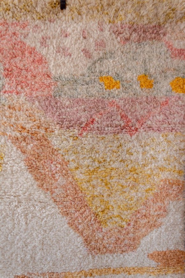 Wonderful! Elsk på dette vakre gulvteppet som er håndknyttet i Marokko