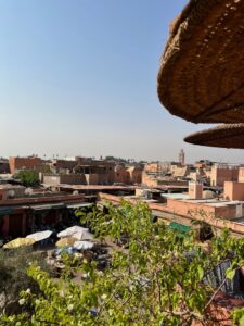 Mine beste reisetips Marrakech: Utsikt over takene og torgene i soukene. 