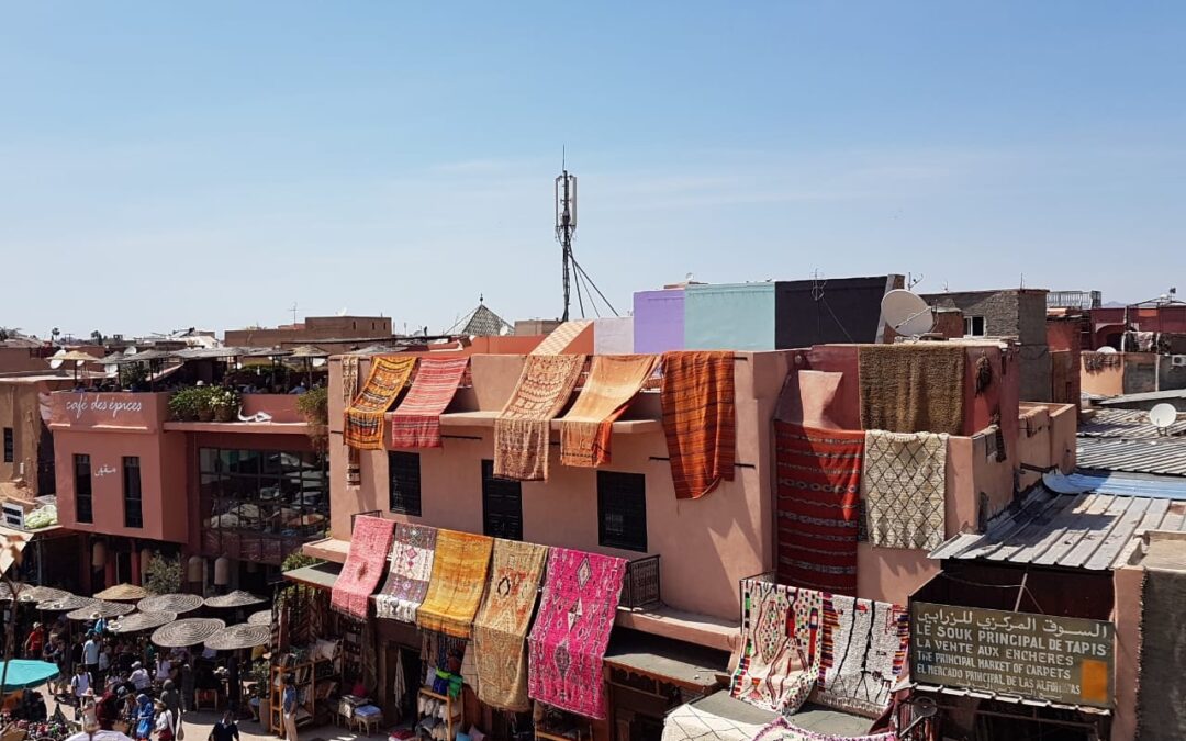 Vi har samlet våre beste reisetips til Marrakech: Overnatting i Riad, hvor bør du spise lunsj og middag, shopping og andre aktiviteter