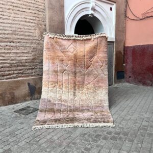 Mykt og langhåret berberteppe fra Marokko. One of a kind!