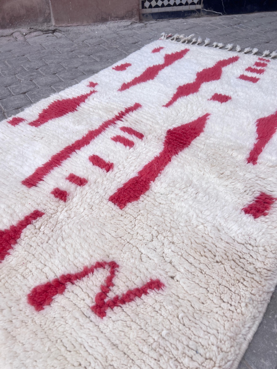 Et lite Berberteppe fra Marokko. Mykt, tidløst og lekent