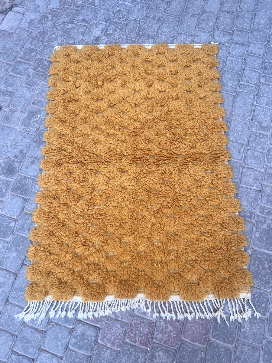 Vakkert og unikt marokkansk Berberteppe