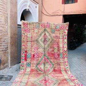 Håndknyttet gulvteppe fra Marokko. Unikt og vakkert