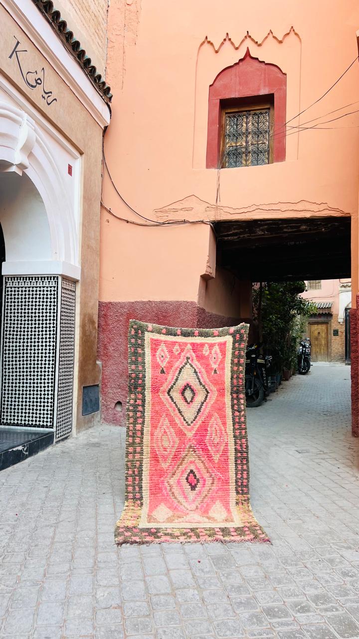 En av de fineste vintageløperne jeg har sett. One of a kind, denne muligheten kommer ikke tilbake!