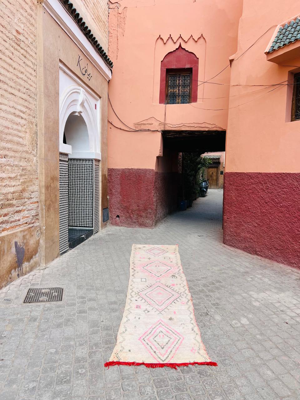 Nydelig! En drøm av et hånsknyttet vintageteppe