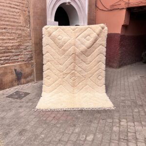 Nydelig Berberteppe fra Marokko. Håndknyttet i ren ull