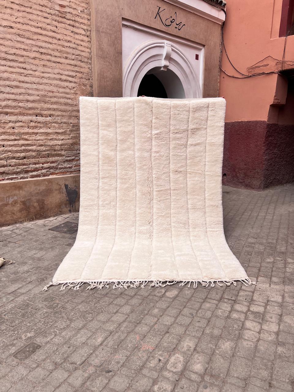 Et vakkert og eksklusivt Beni Mrirt teppe
