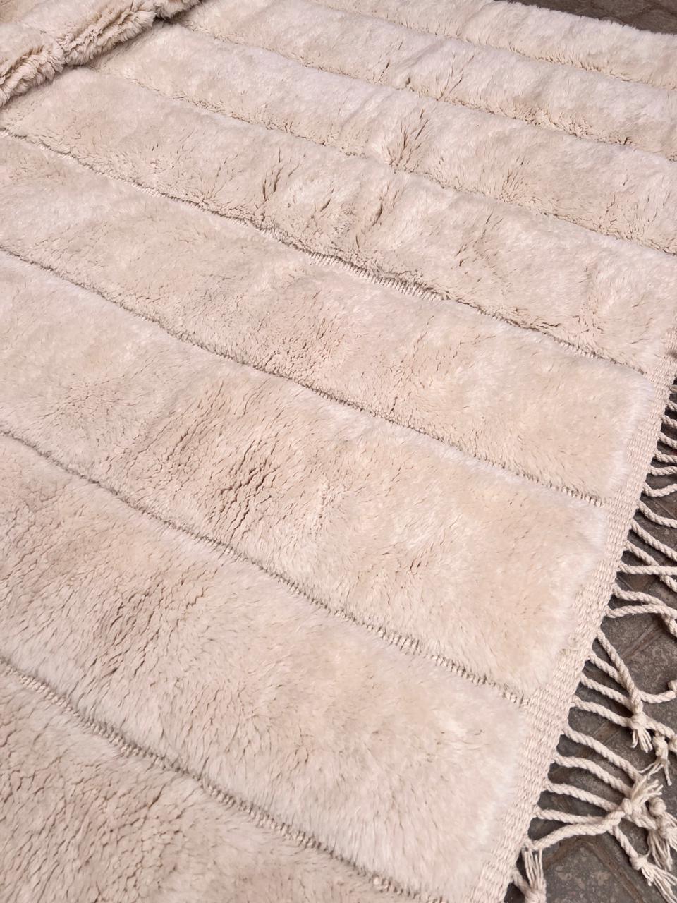 Et vakkert og eksklusivt Beni Mrirt teppe